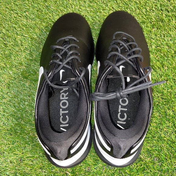 Athletic_Shoes